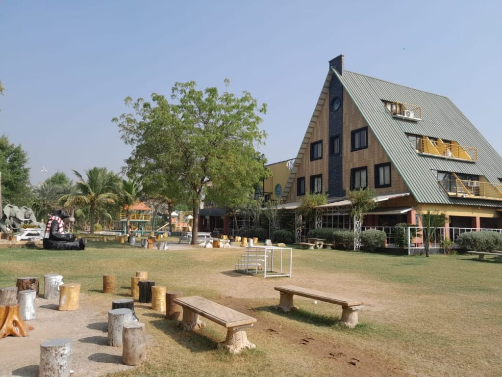 OUTDOOR-2