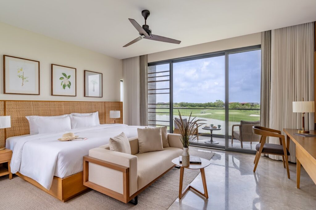 Zuper Deluxe room with Balcony_Golf View