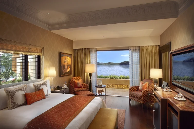 Luxury Suite (1)